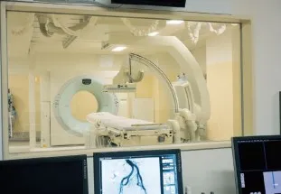 ¿Cómo funcionan una ventana para rayos X?